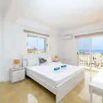 Villa Sirens House