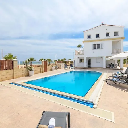 Willa Sirens House *