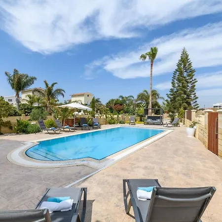 Villa Sirens House